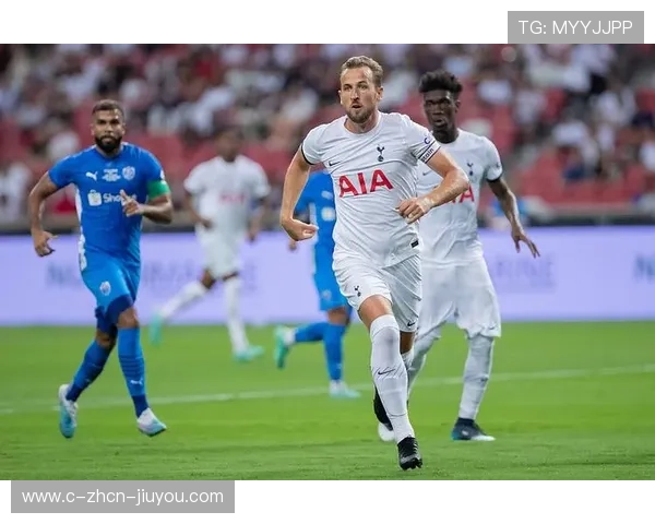 凯恩大范围转移制造边路机会，热刺战术灵活度拉满